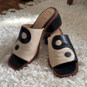*SOLD* Paloma Wool Black and Cream Yin Yang Mules